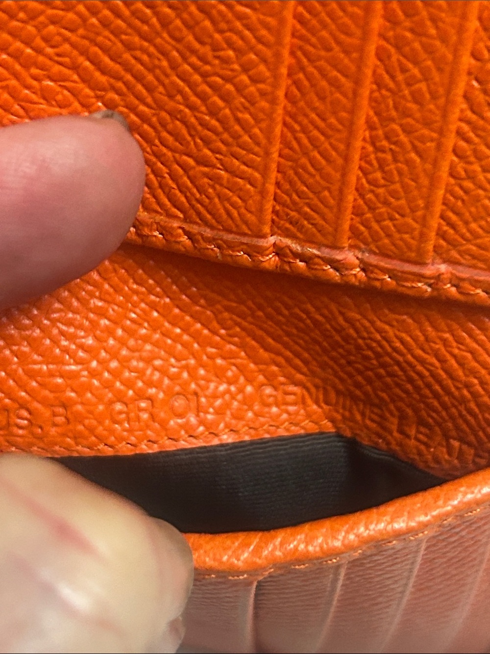Bally brown and orange pebbled leather bifold wallet NWOT Retails $350-$480 - Picture 14 of 15